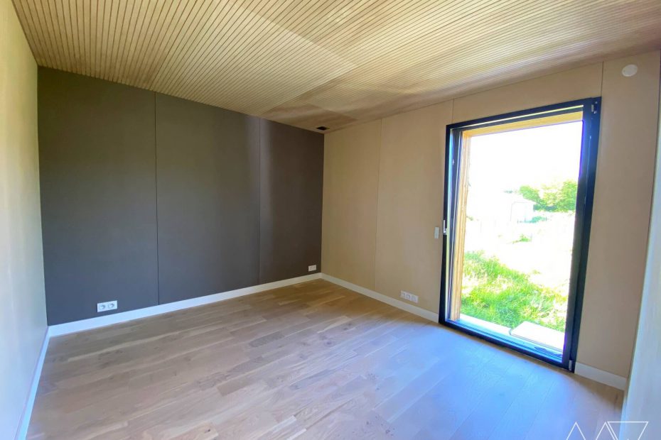 Finitions intérieures : Chambre avec finitions bois